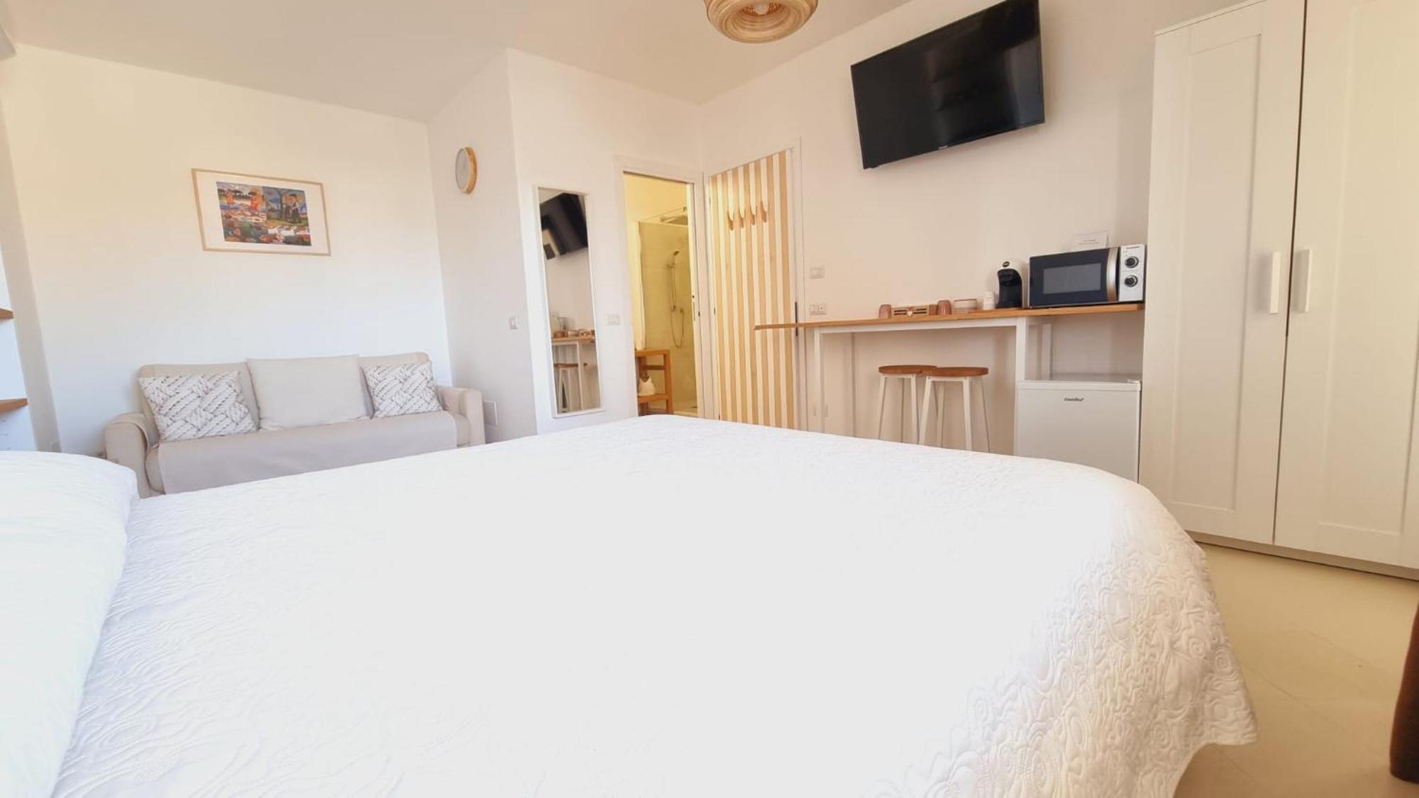 Lotto 16 - Guest House Olbia Esterno foto