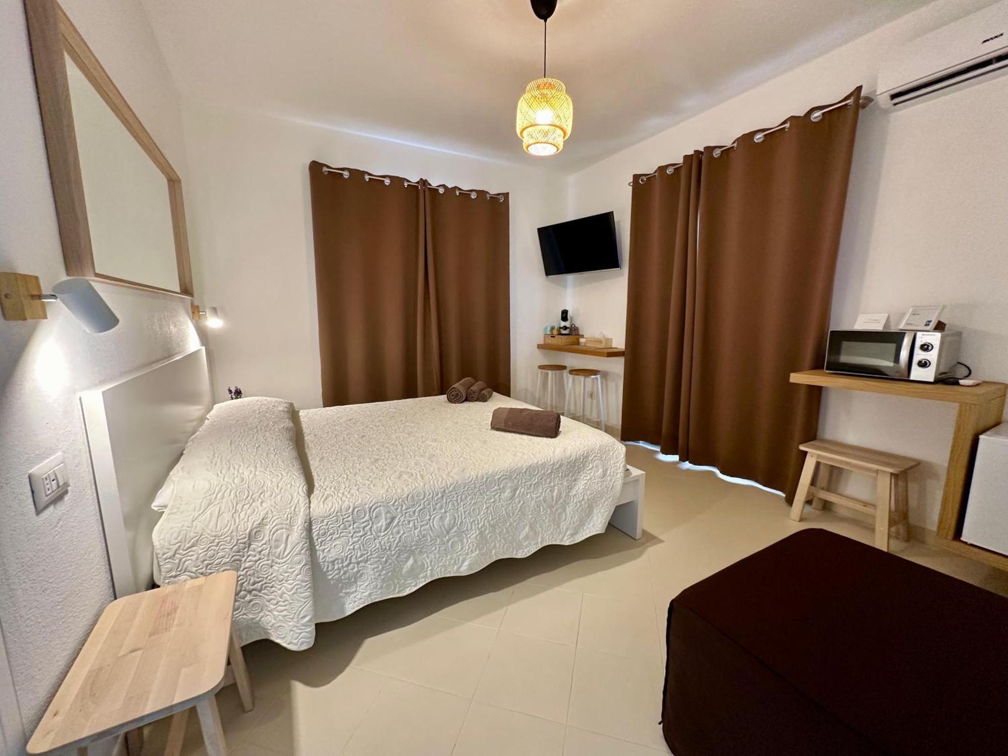 Lotto 16 - Guest House Olbia Esterno foto