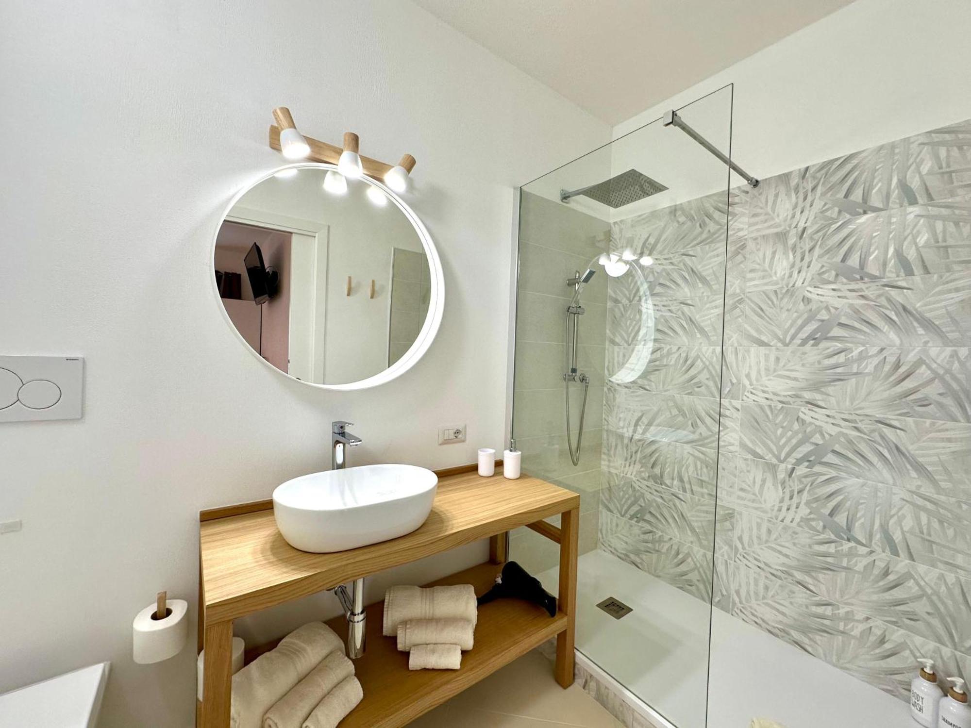 Lotto 16 - Guest House Olbia Esterno foto